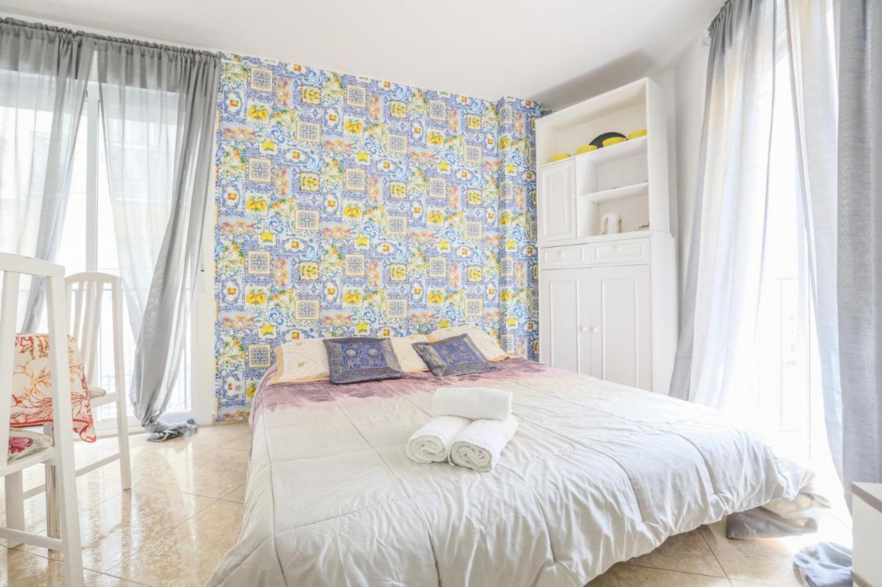 Sevilla Center Premium, Free Parking Luaran gambar